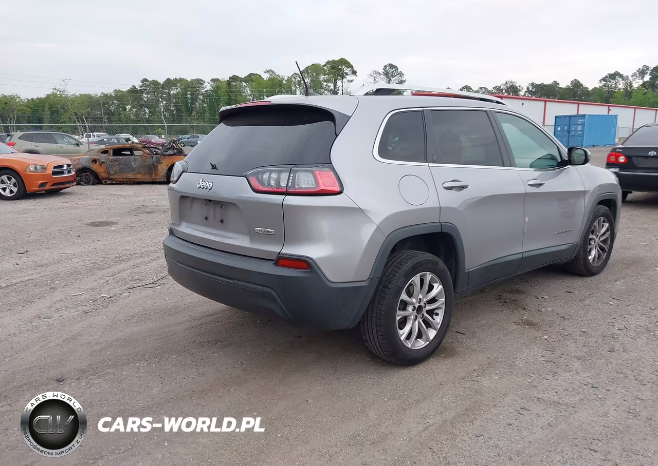 2019 Jeep Cherokee Latitude Fwd VIN:1C4PJLCB0KD297695 - 4
