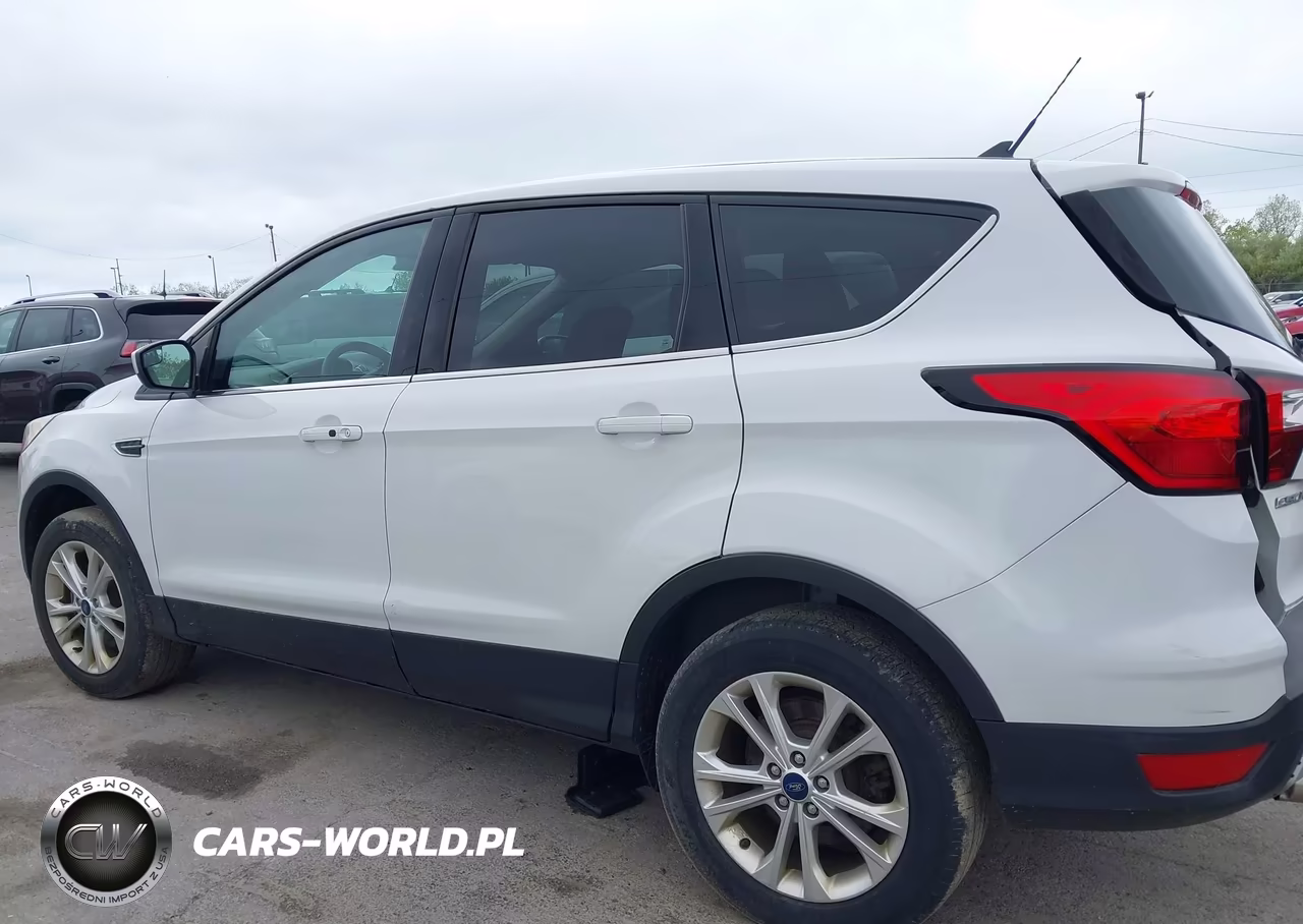 2019 Ford Escape Se VIN:1FMCU9GD4KUB39571 - 15