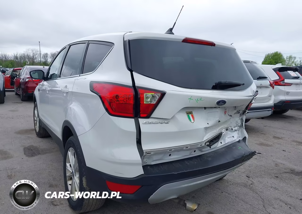 2019 Ford Escape Se VIN:1FMCU9GD4KUB39571 - 3