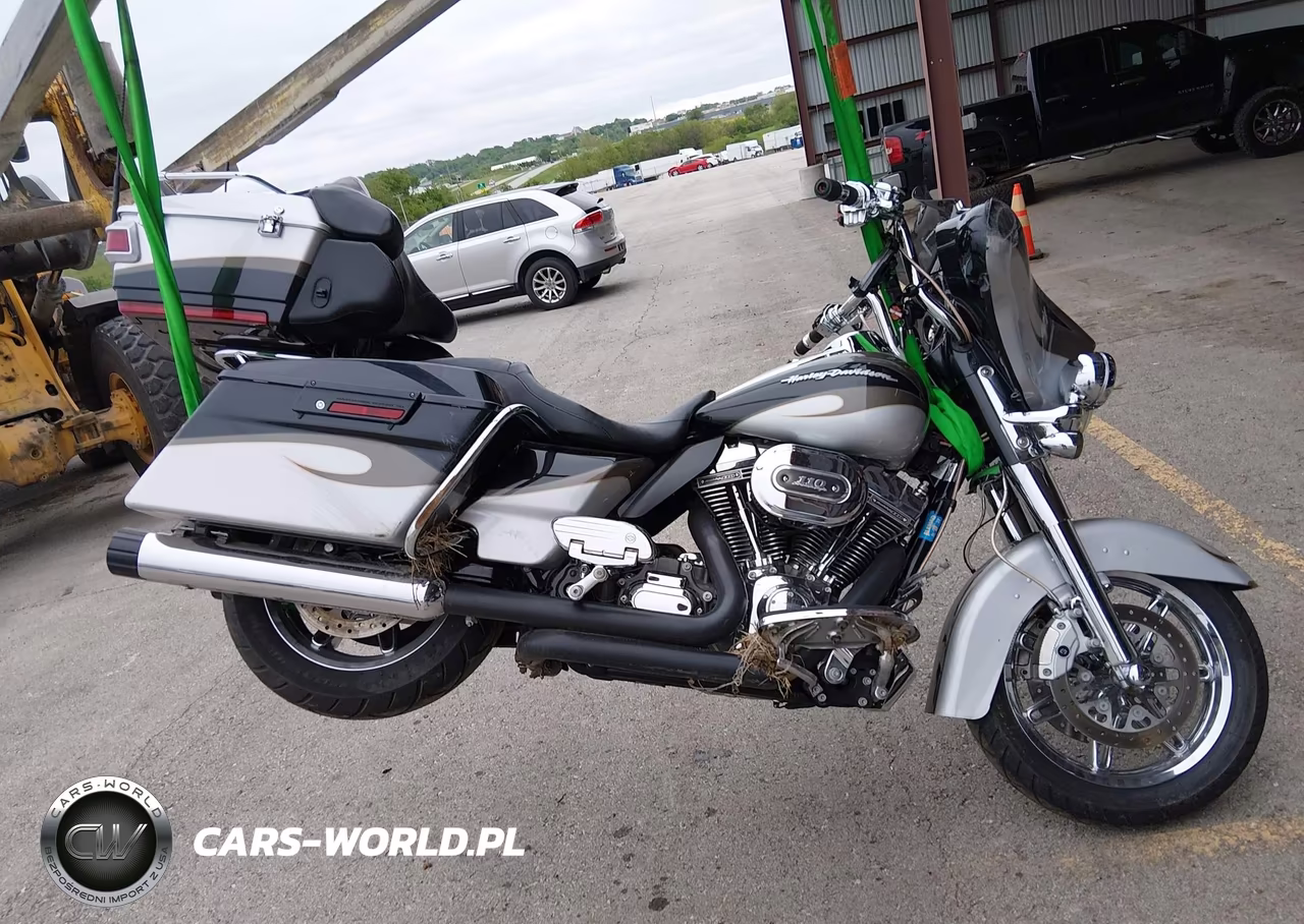 2013 Harley-Davidson Flhtcuse Cvo Ultra Cls Electra Gld VIN:1HD1PR813DB954588 - 12