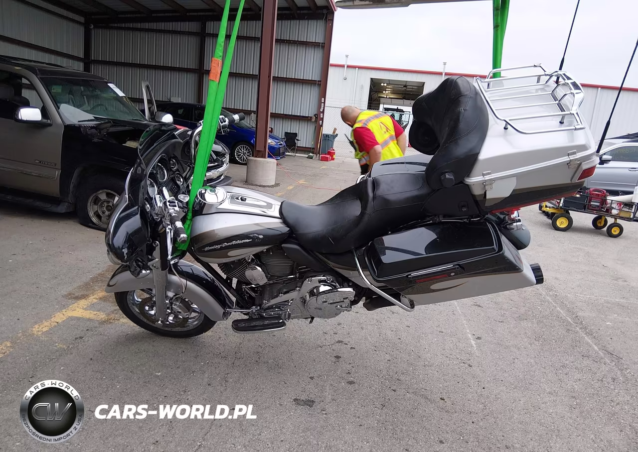 2013 Harley-Davidson Flhtcuse Cvo Ultra Cls Electra Gld VIN:1HD1PR813DB954588 - 13