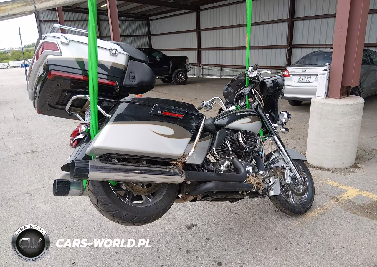 2013 Harley-Davidson Flhtcuse Cvo Ultra Cls Electra Gld VIN:1HD1PR813DB954588 - 4
