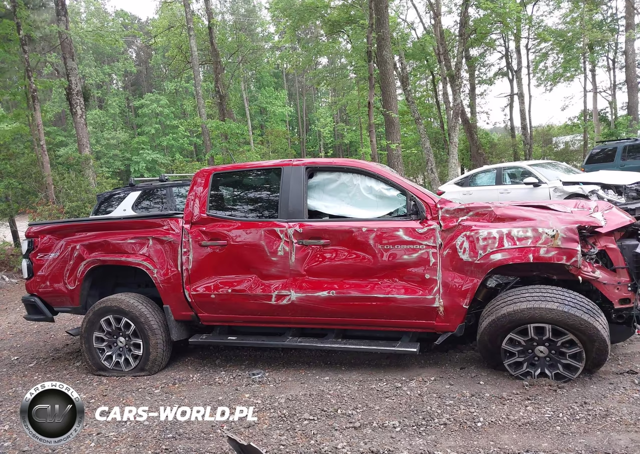 2025 Chevrolet Colorado 4Wd Z71 VIN:1GCPTDEK3S1195550 - 13