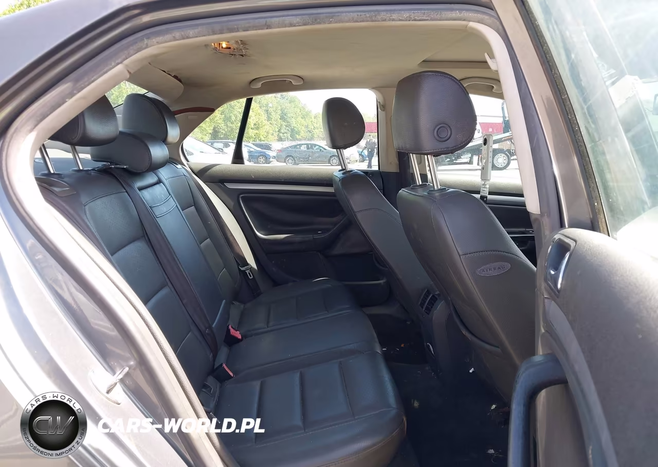 2005 Volkswagen Jetta 2.5 VIN:3VWSF71K75M608227 - 8