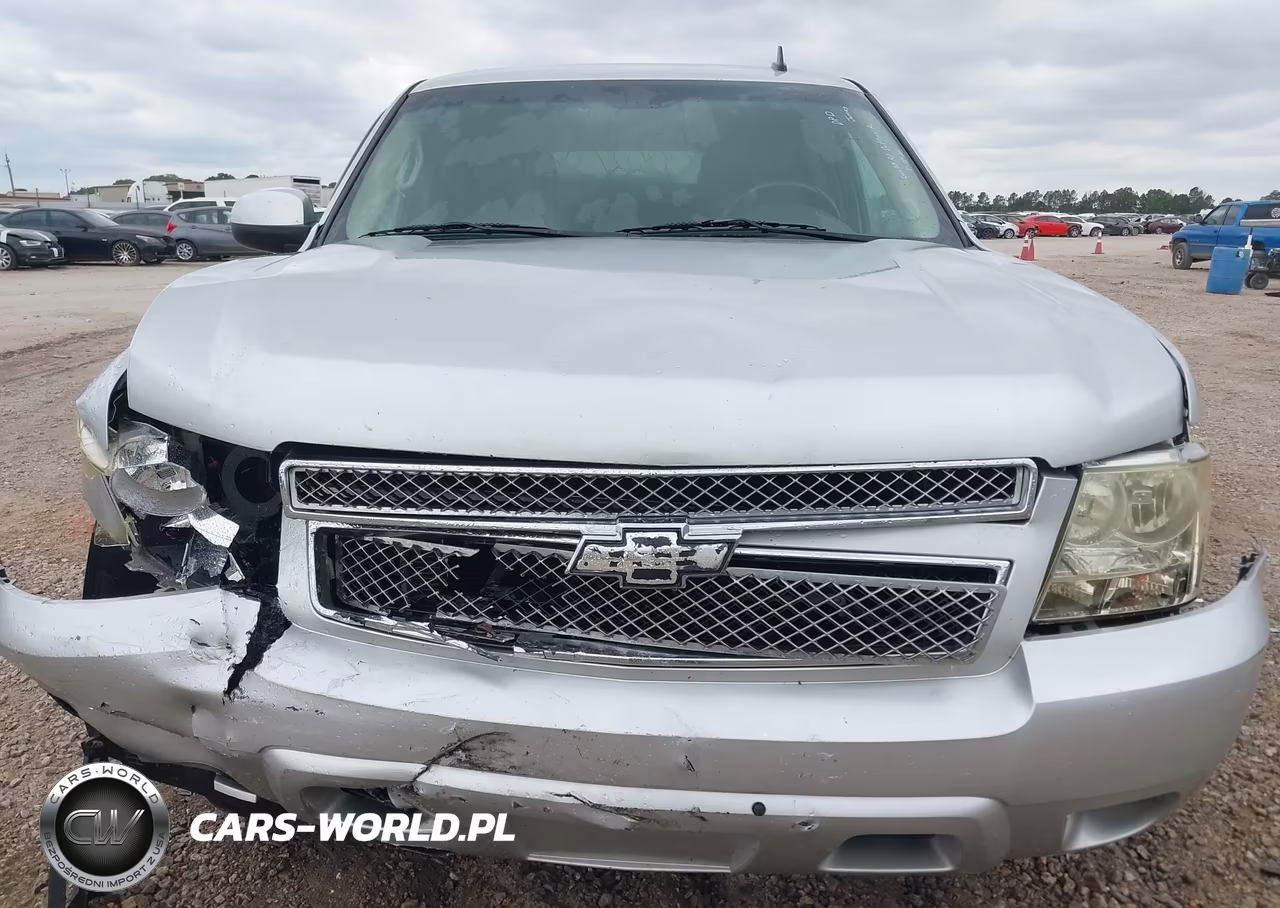 2011 Chevrolet Tahoe Ls VIN:1GNSCAE06BR151039 - 12