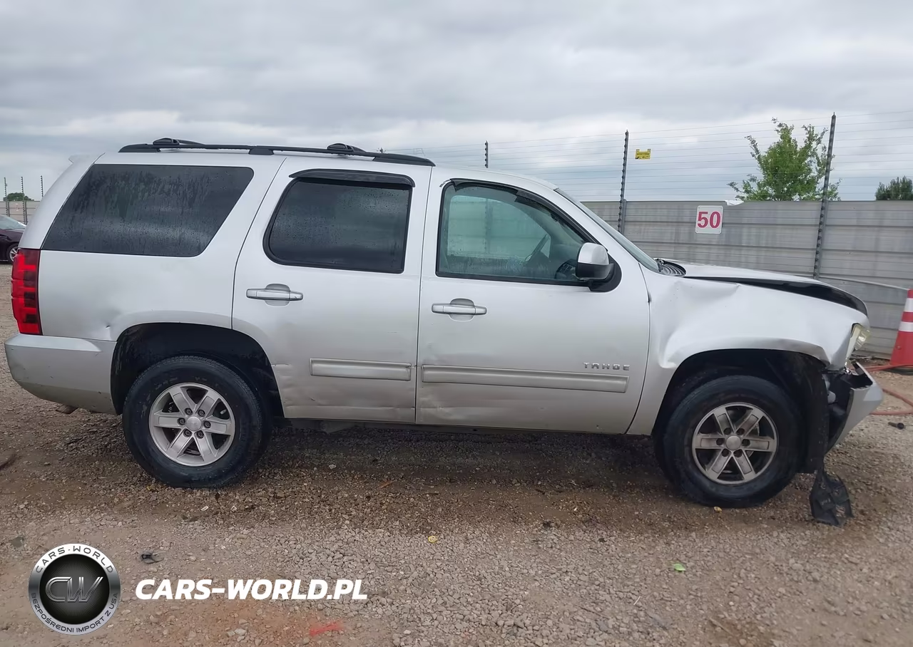 2011 Chevrolet Tahoe Ls VIN:1GNSCAE06BR151039 - 13