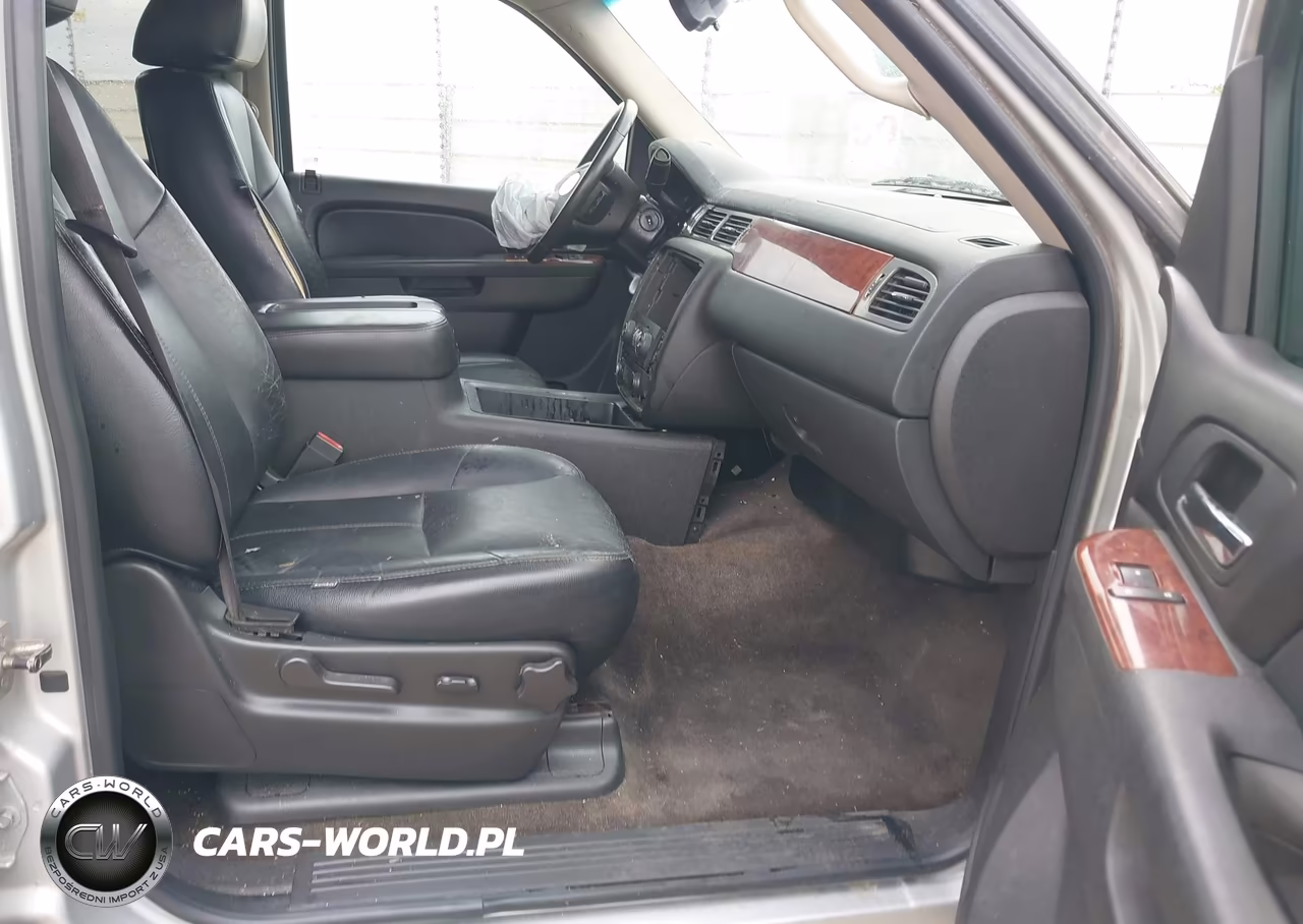 2011 Chevrolet Tahoe Ls VIN:1GNSCAE06BR151039 - 5