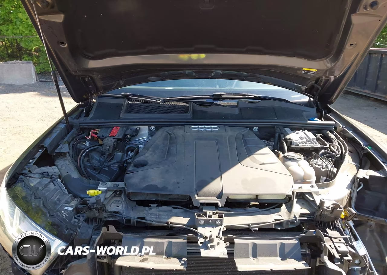 2018 Audi Q7 2.0T Premium VIN:WA1LHAF7XJD045712 - 10