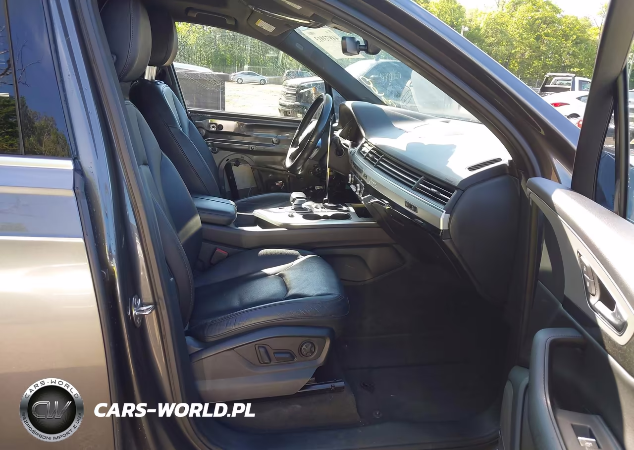 2018 Audi Q7 2.0T Premium VIN:WA1LHAF7XJD045712 - 5