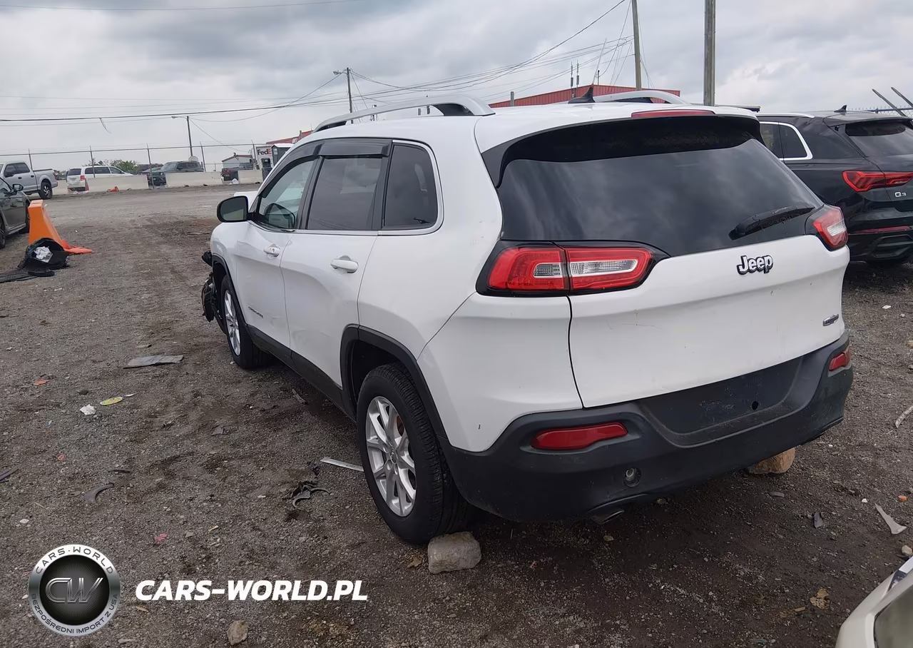 2014 Jeep Cherokee Latitude VIN:1C4PJLCS7EW115452 - 3