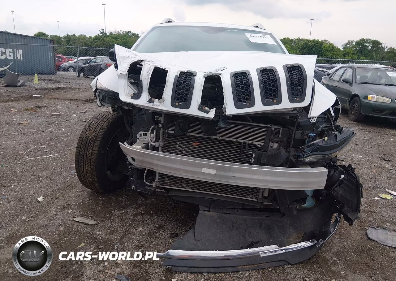 2014 Jeep Cherokee Latitude VIN:1C4PJLCS7EW115452 - 6