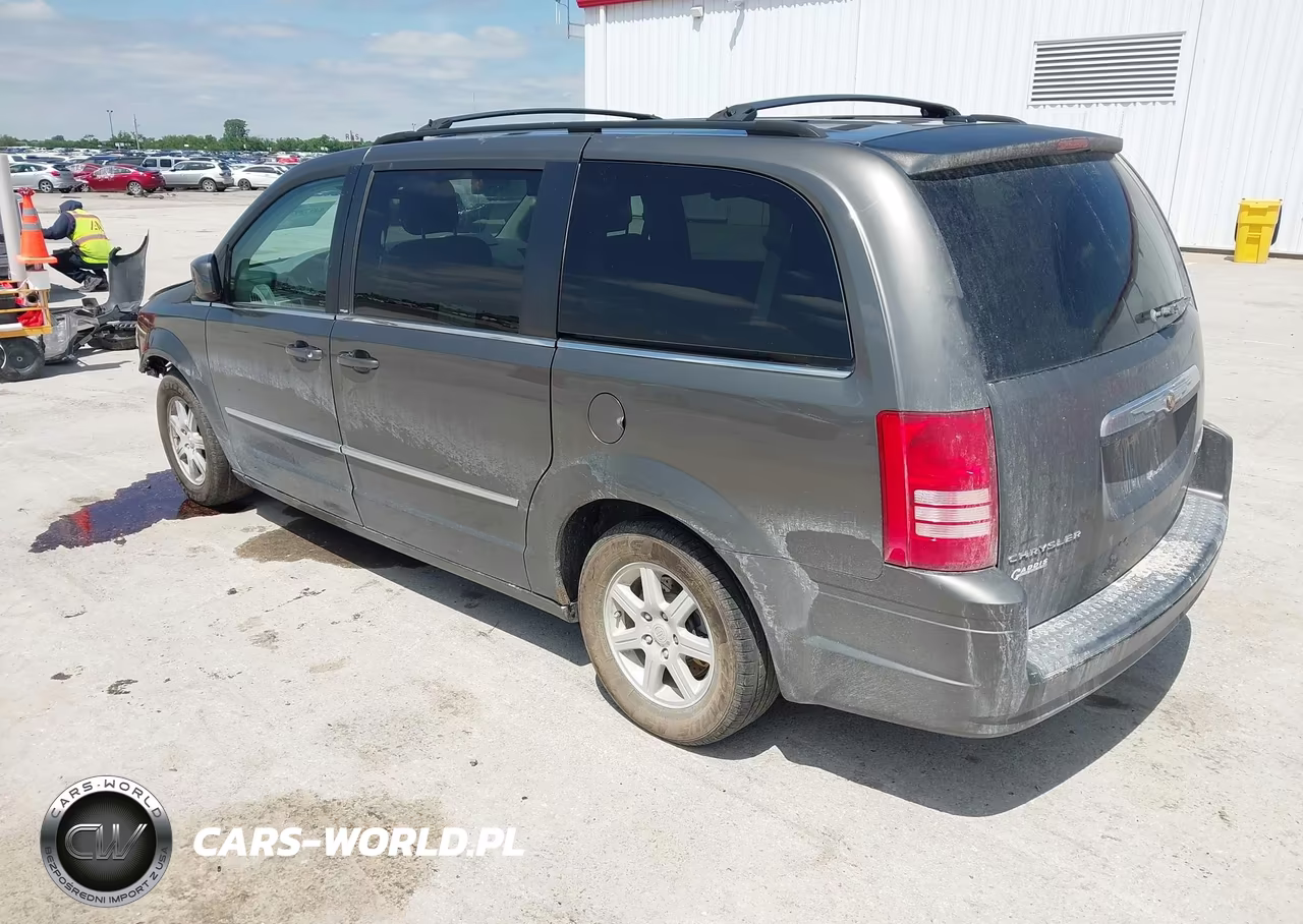 2010 Chrysler Town & Country Touring VIN:2A4RR5D14AR300378 - 3