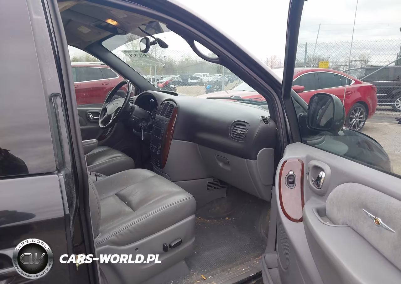2004 Chrysler Town & Country Limited VIN:2C8GP64L74R576955 - 5