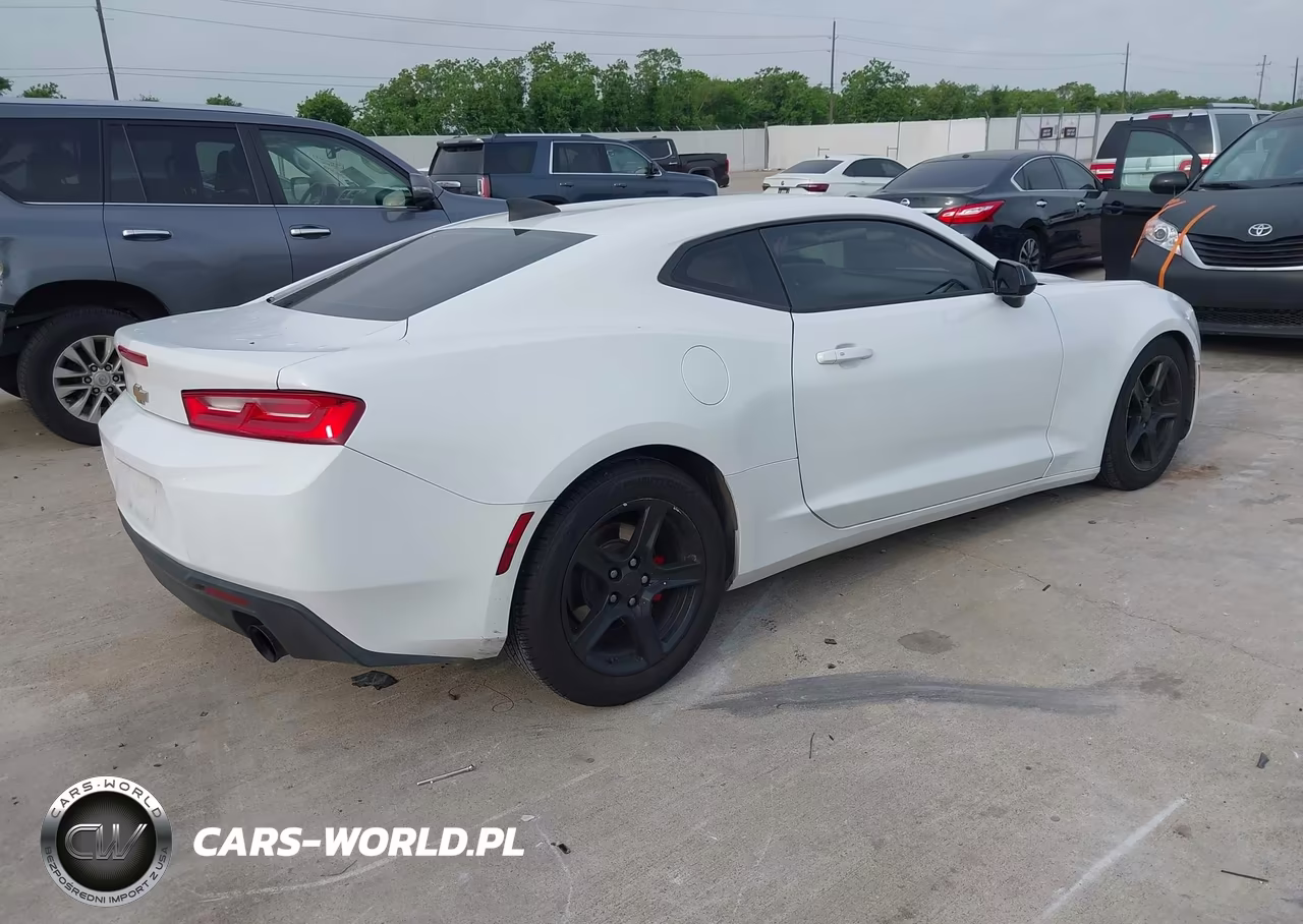 2018 Chevrolet Camaro 1Lt VIN:1G1FB1RX8J0169896 - 4