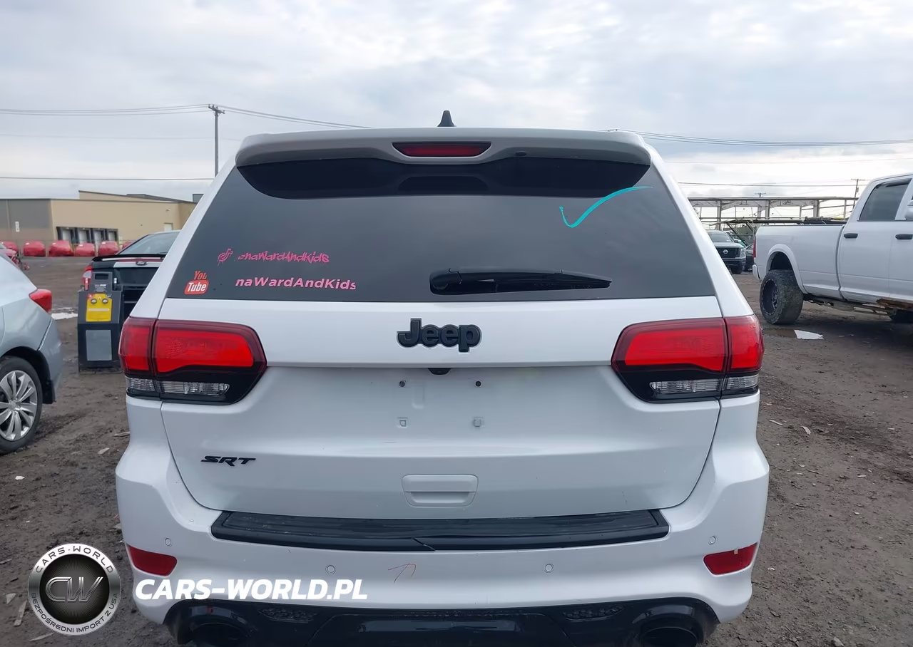 2020 Jeep Grand Cherokee Srt VIN:1C4RJFDJ3LC324752 - 17
