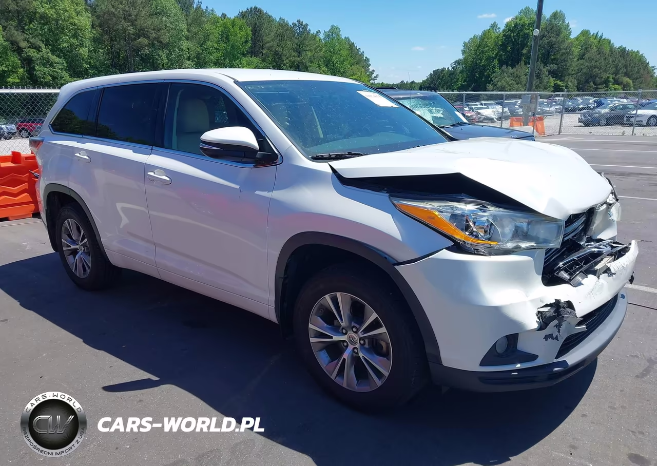 2014 Toyota Highlander Le Plus V6