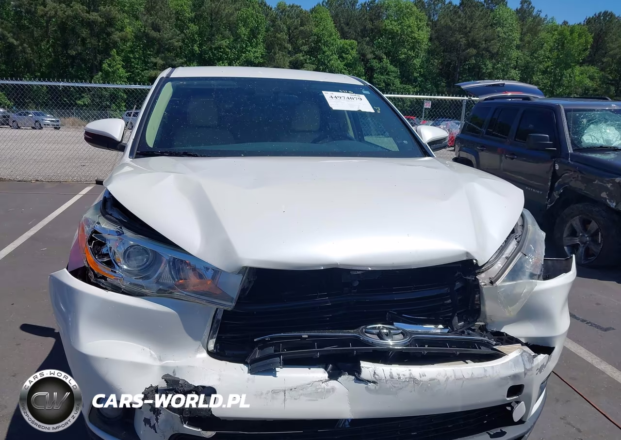 2014 Toyota Highlander Le Plus V6 VIN:5TDZKRFH6ES035004 - 6