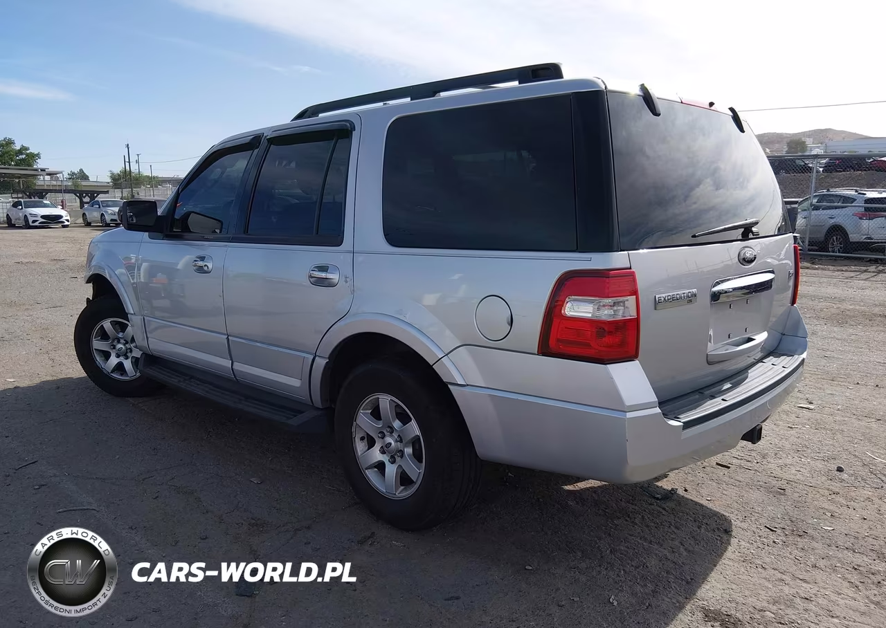 2010 Ford Expedition Xlt VIN:1FMJU1F57AEB60653 - 3