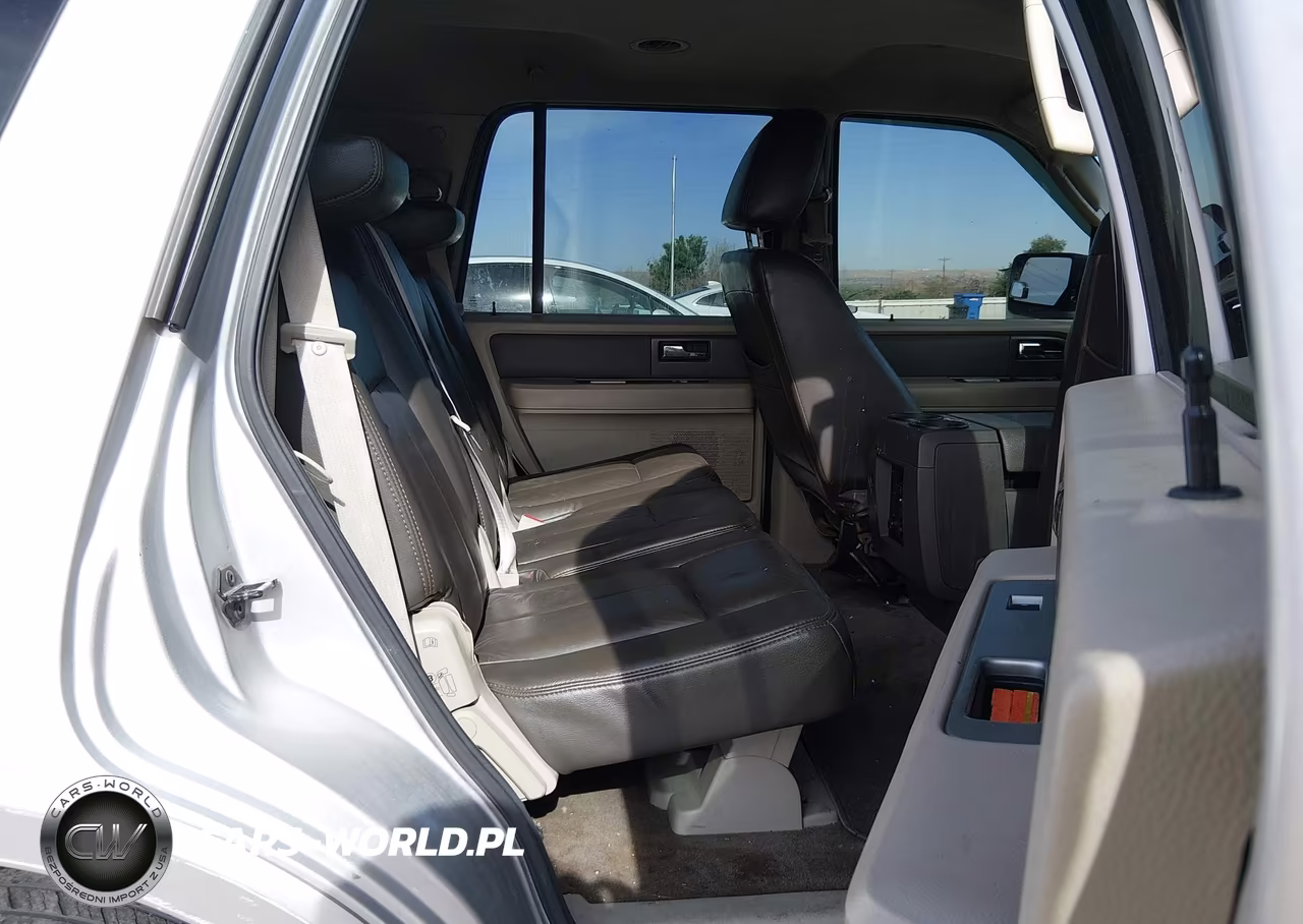 2010 Ford Expedition Xlt VIN:1FMJU1F57AEB60653 - 8