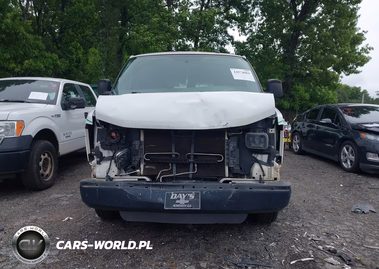 2016 Chevrolet Express 2500 Work Van VIN:1GCWGAFFXG1134767 - 12