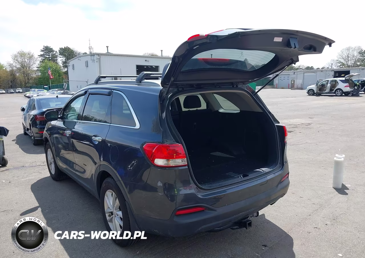 2018 Kia Sorento 2.4L Lx VIN:5XYPG4A30JG373223 - 3