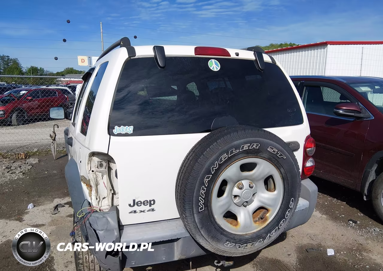 2005 Jeep Liberty Sport VIN:1J4GL48KX5W711920 - 17