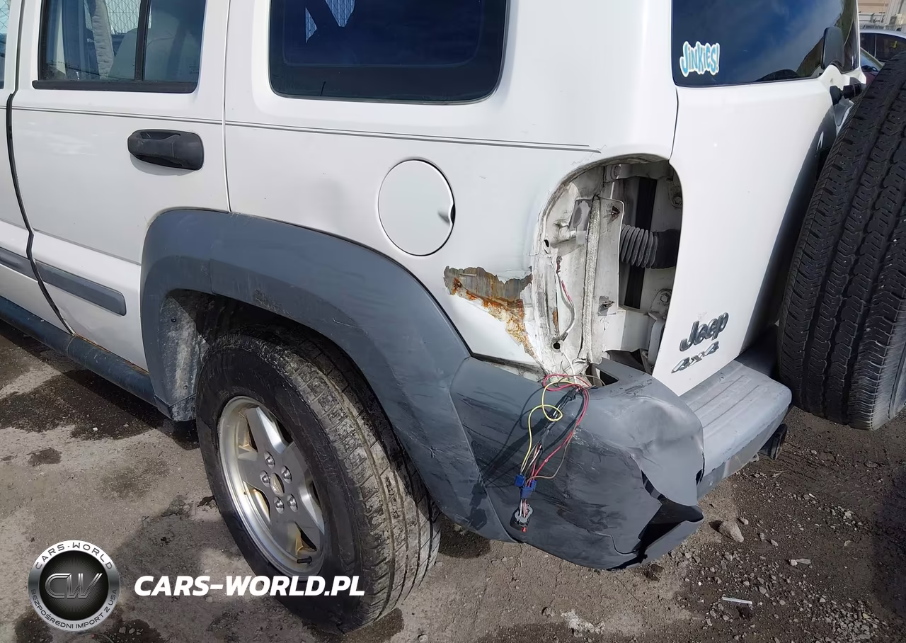 2005 Jeep Liberty Sport VIN:1J4GL48KX5W711920 - 6