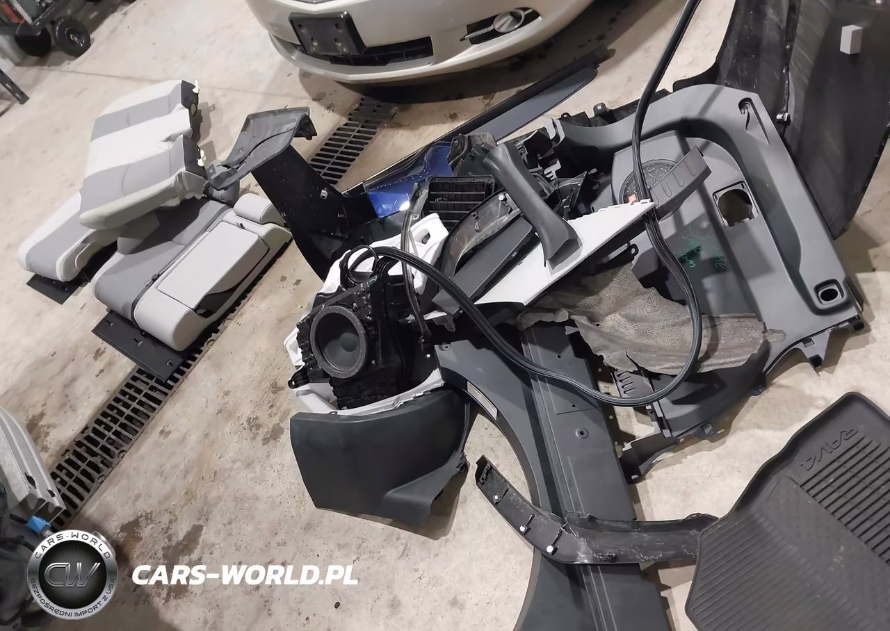 2025 Toyota Rav4 Hybrid Xle Premium VIN:JTMB6RFV3SJ084102 - 12
