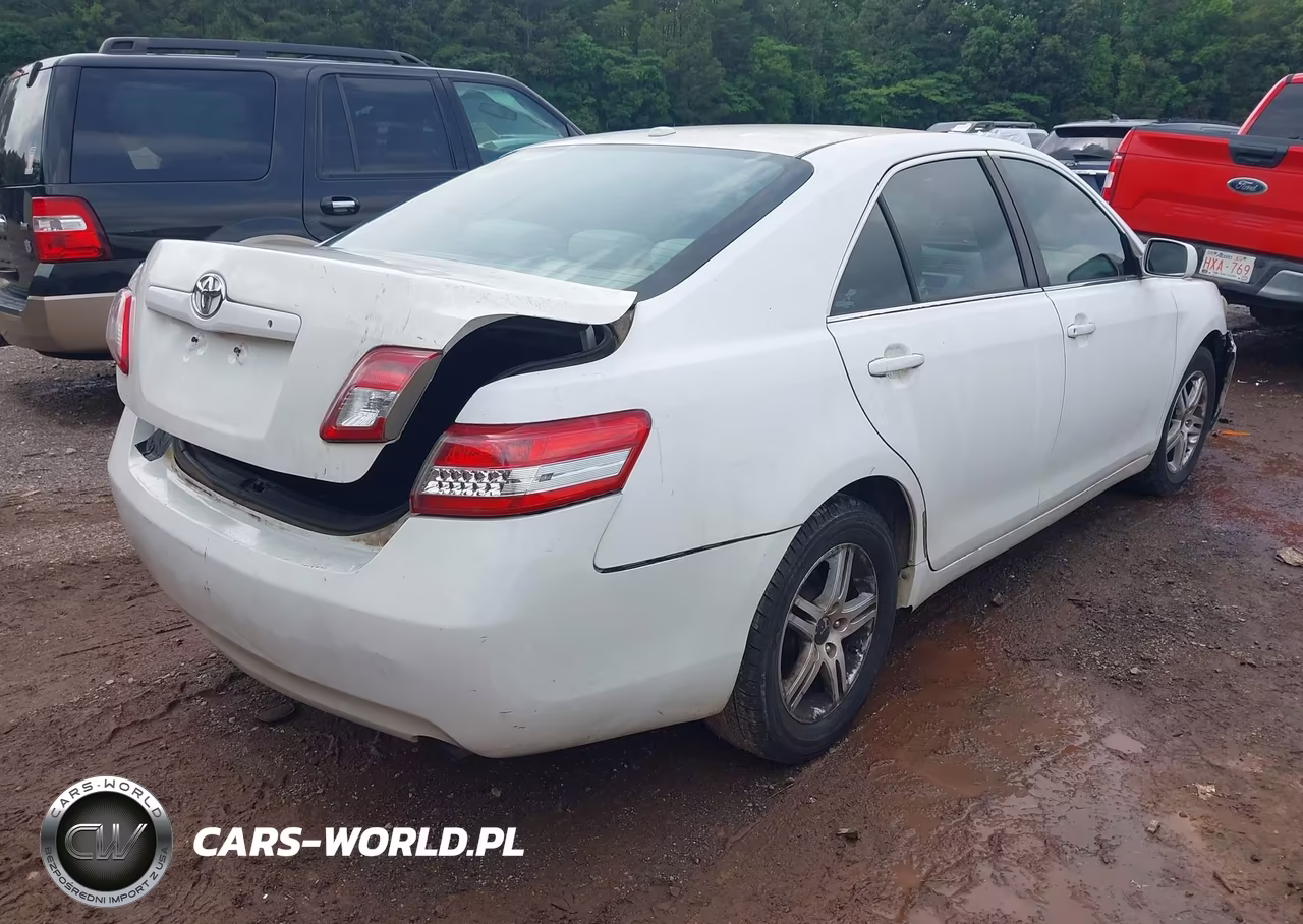 2011 Toyota Camry VIN:4T1BF3EK2BU639281 - 4