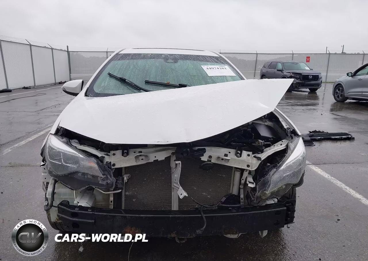 2018 Toyota Corolla Xse VIN:5YFBURHE2JP762190 - 6