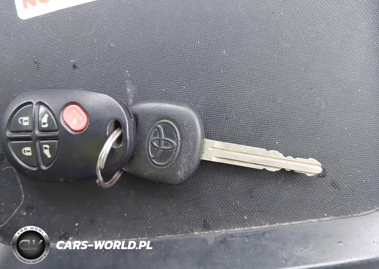 2011 Toyota Sienna Le VIN:5TDKK3DC0BS035453 - 11