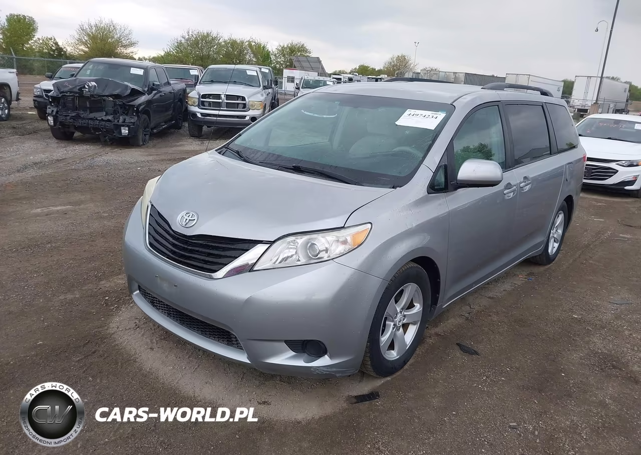 2011 Toyota Sienna Le VIN:5TDKK3DC0BS035453 - 2