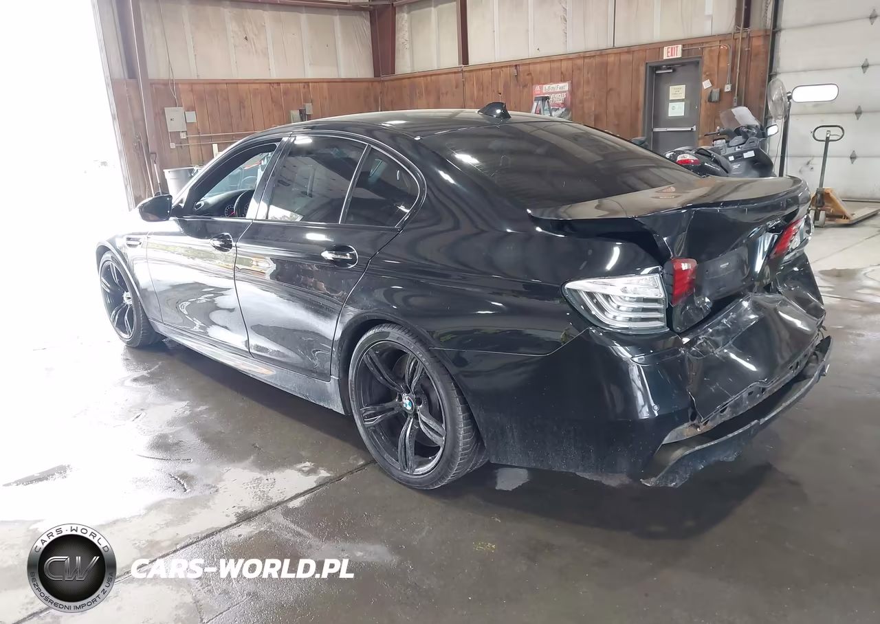 2015 BMW M5 VIN:WBSFV9C54FD594917 - 3