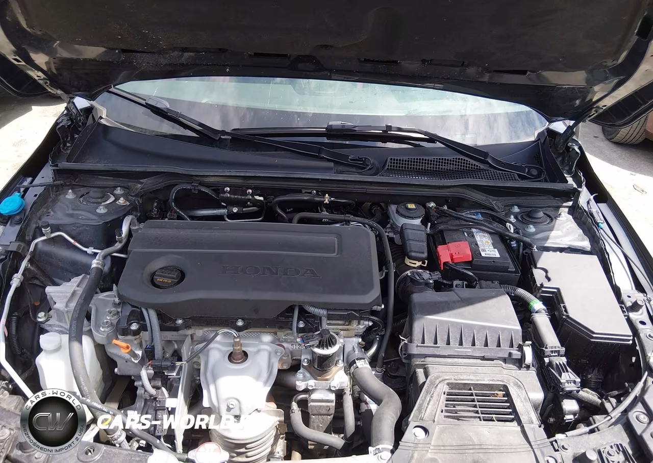 2025 Honda Civic Sport VIN:19XFL2H83SE003623 - 10