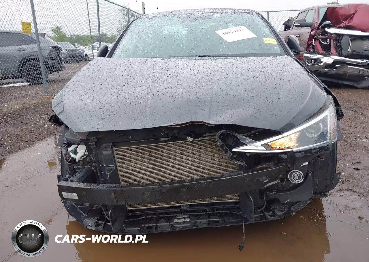2020 Hyundai Elantra Sel VIN:5NPD84LF7LH582350 - 6