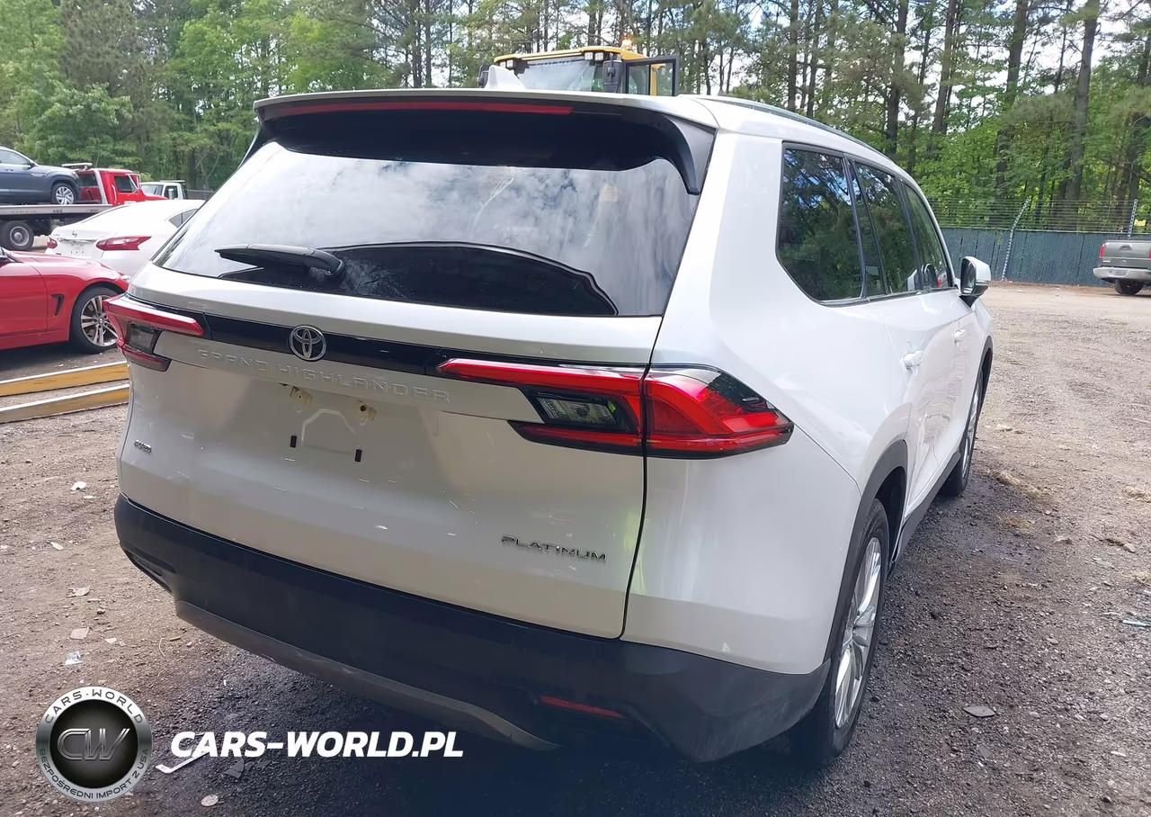 2024 Toyota Grand Highlander Platinum VIN:5TDAAAB50RS019142 - 4