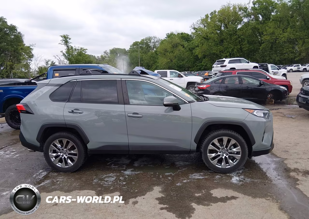 2021 Toyota Rav4 Xle Premium VIN:2T3A1RFV9MC149423 - 13