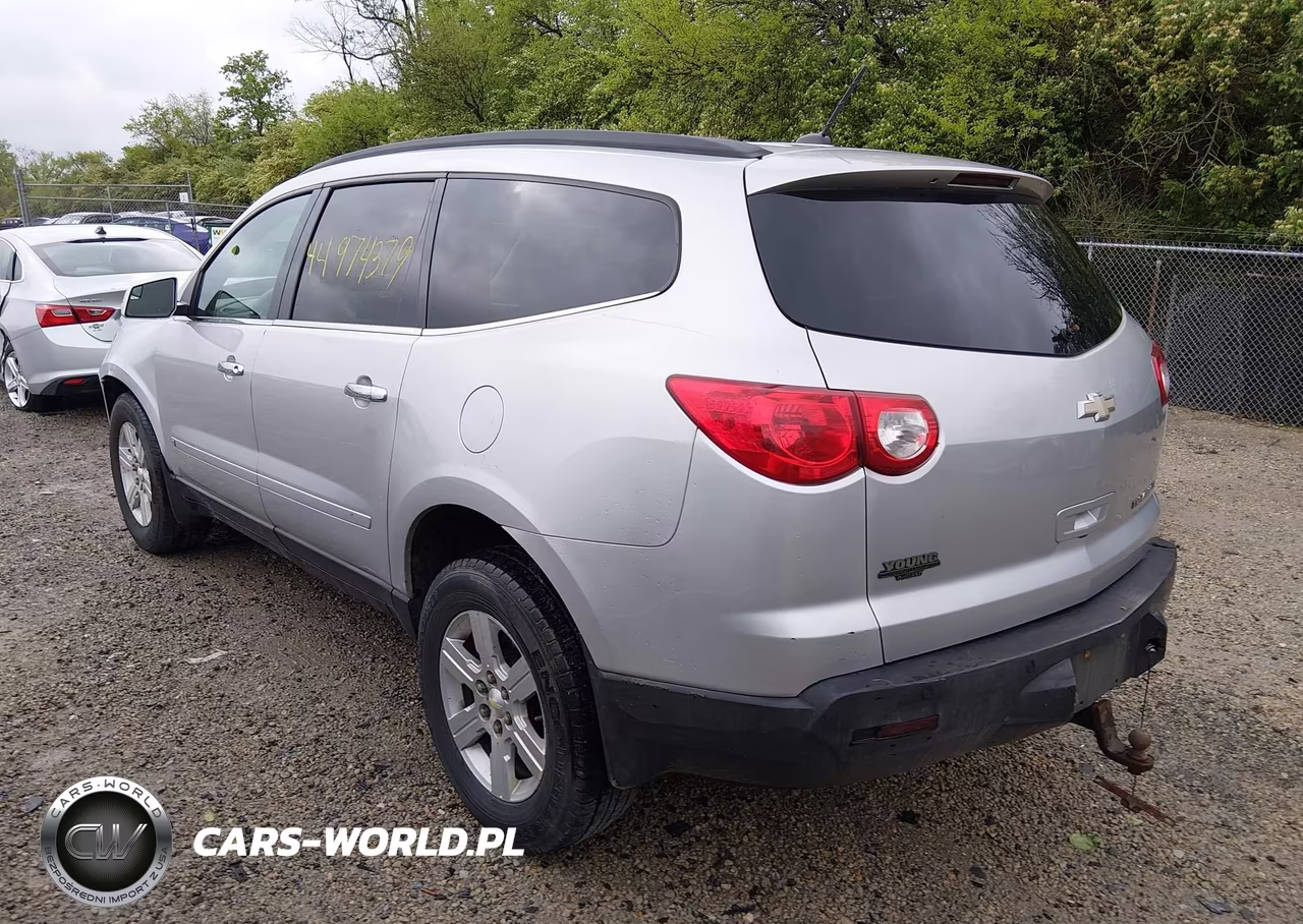 2010 Chevrolet Traverse Lt VIN:1GNLRFED4AS131544 - 3