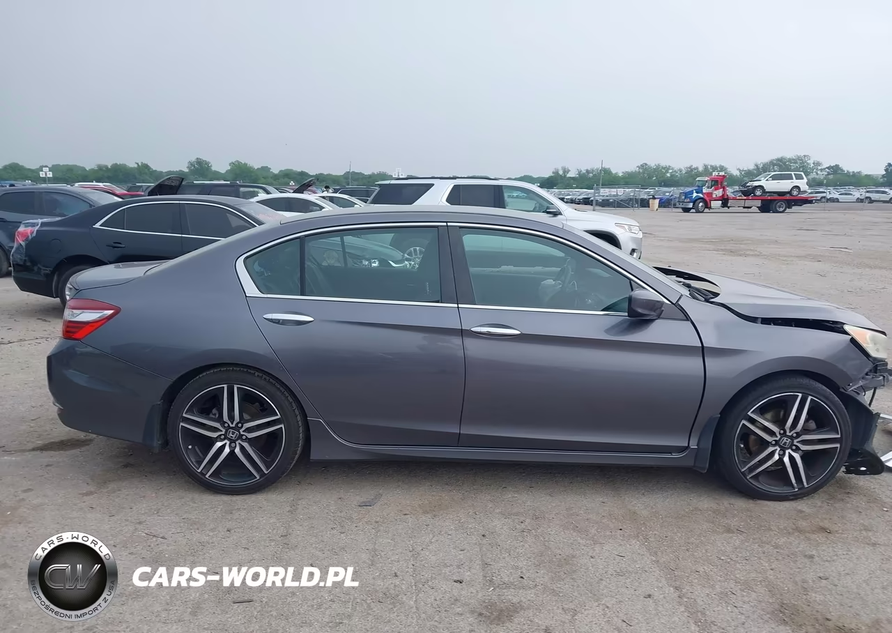 2016 Honda Accord Sport VIN:1HGCR2F51GA138427 - 13