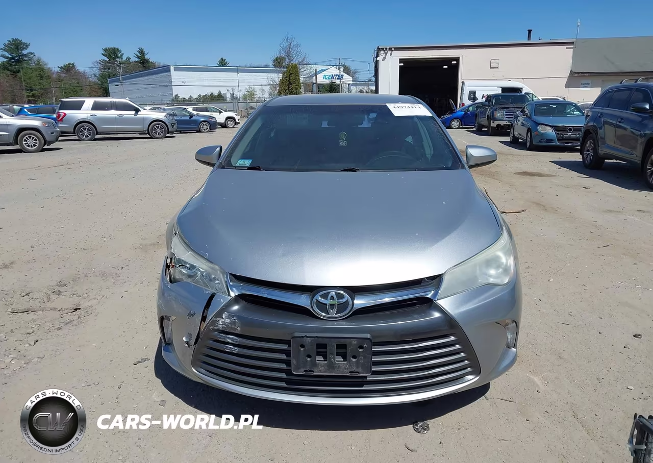 2015 Toyota Camry Le VIN:4T1BF1FK6FU006064 - 12