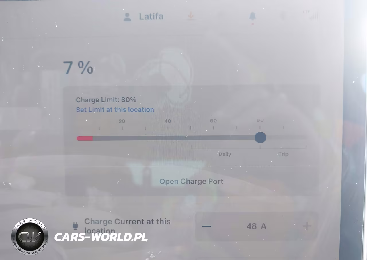 2023 Tesla Model Y Awd-Long Range Dual Motor All-Wheel Drive VIN:7SAYGDEE1PF884457 - 18