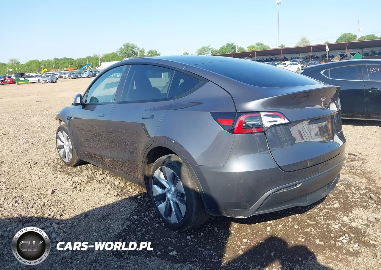 2023 Tesla Model Y Awd-Long Range Dual Motor All-Wheel Drive VIN:7SAYGDEE1PF884457 - 3