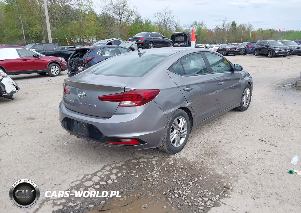 2020 Hyundai Elantra Sel VIN:5NPD84LF8LH534517 - 4
