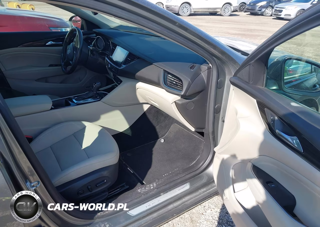 2018 Buick Regal Sportback Essence VIN:W04GR6SX1J1099483 - 5