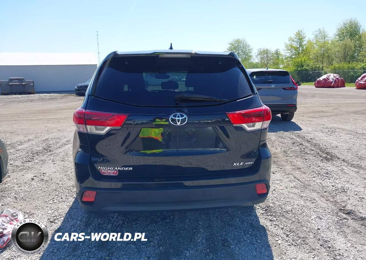 2018 Toyota Highlander Xle VIN:5TDJZRFHXJS538537 - 16