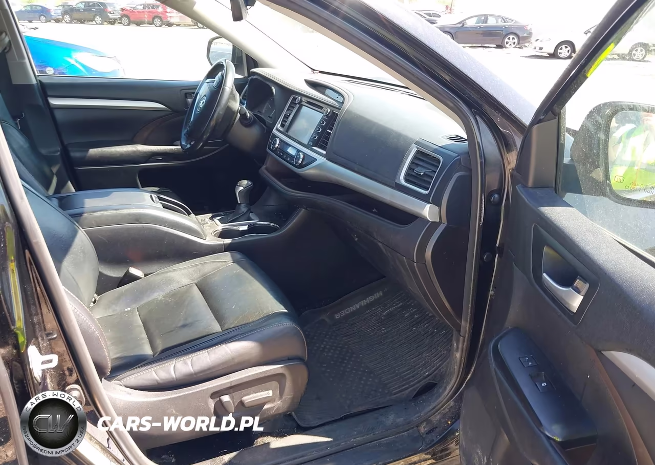2018 Toyota Highlander Xle VIN:5TDJZRFHXJS538537 - 5