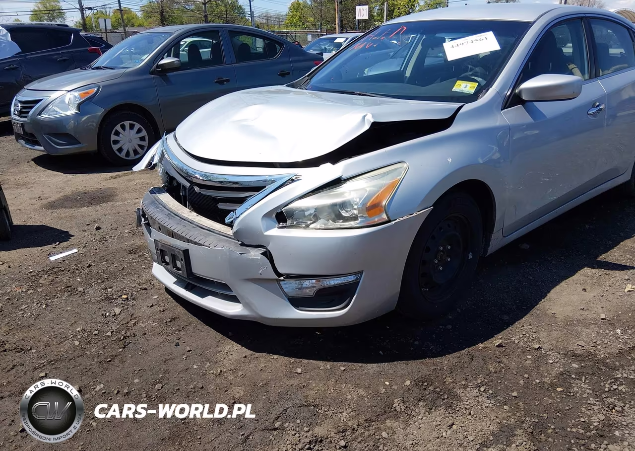 2014 Nissan Altima 2.5 S VIN:1N4AL3AP0EN371345 - 6