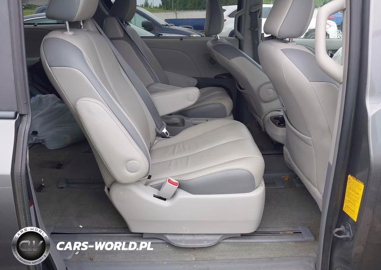 2013 Toyota Sienna Limited 7 Passenger VIN:5TDDK3DC5DS060540 - 8