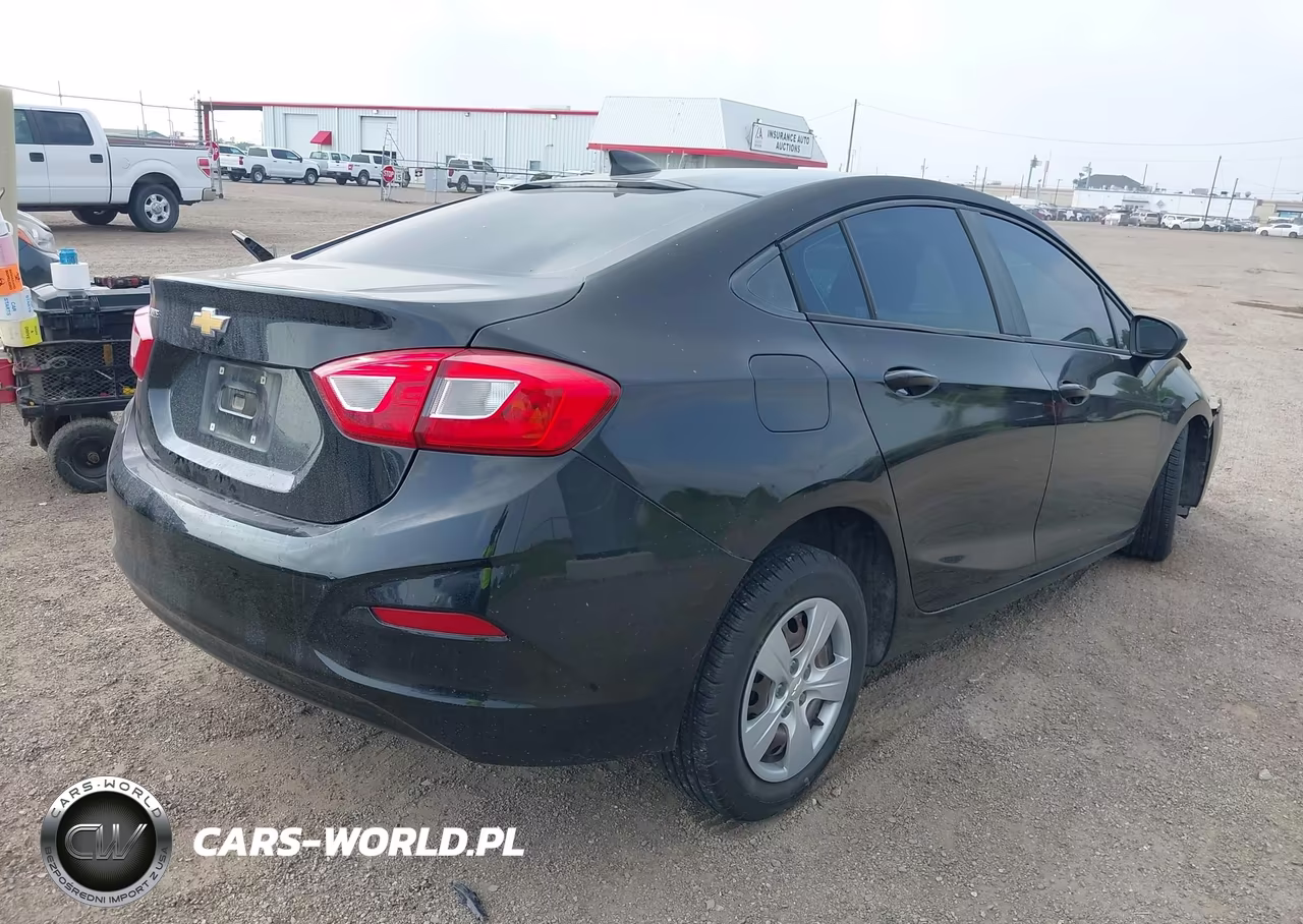 2018 Chevrolet Cruze Ls Auto VIN:1G1BC5SM2J7143790 - 4