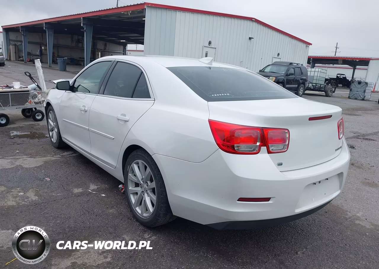 2015 Chevrolet Malibu 2Lt VIN:1G11D5SLXFF158096 - 3